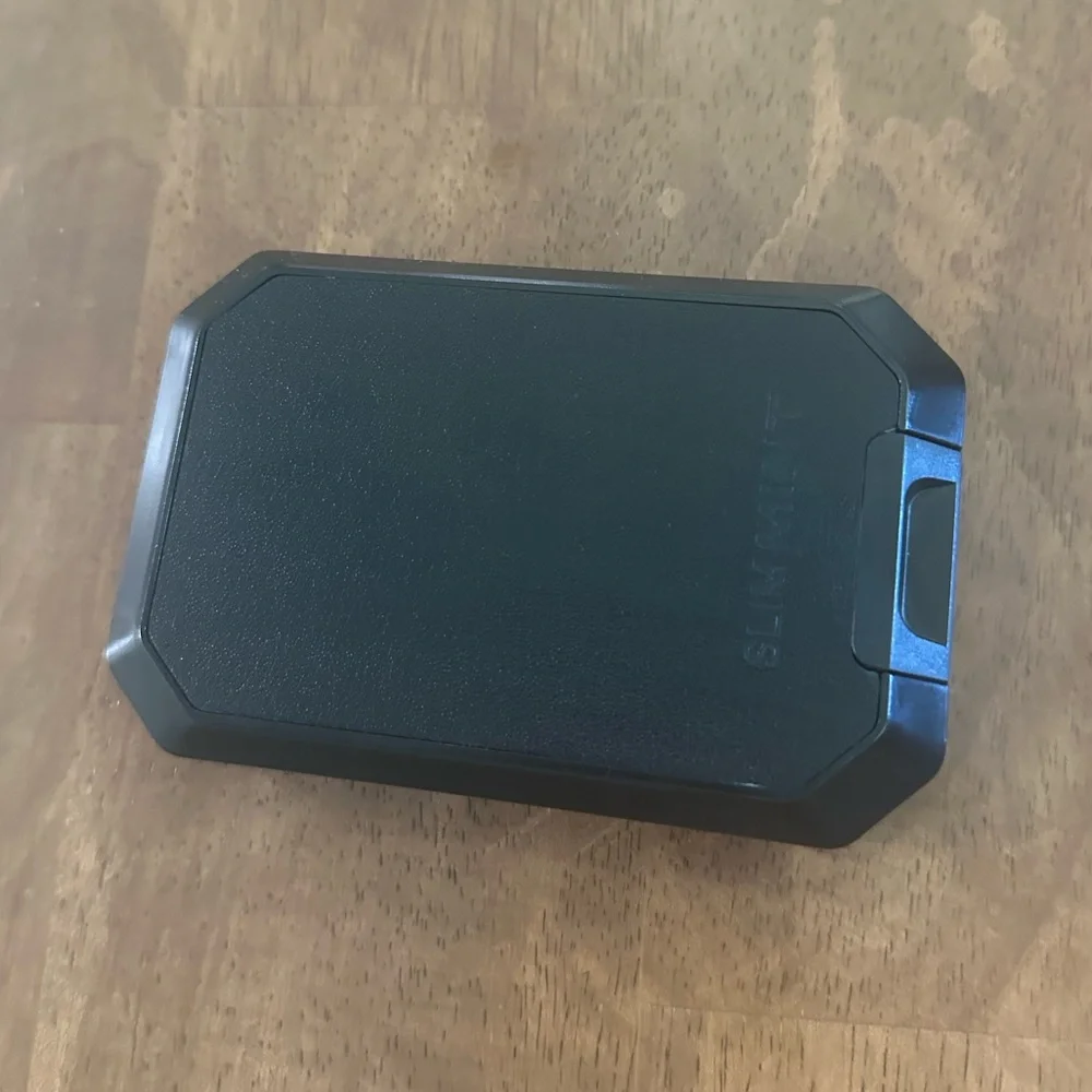 Slim Mint security wallet
